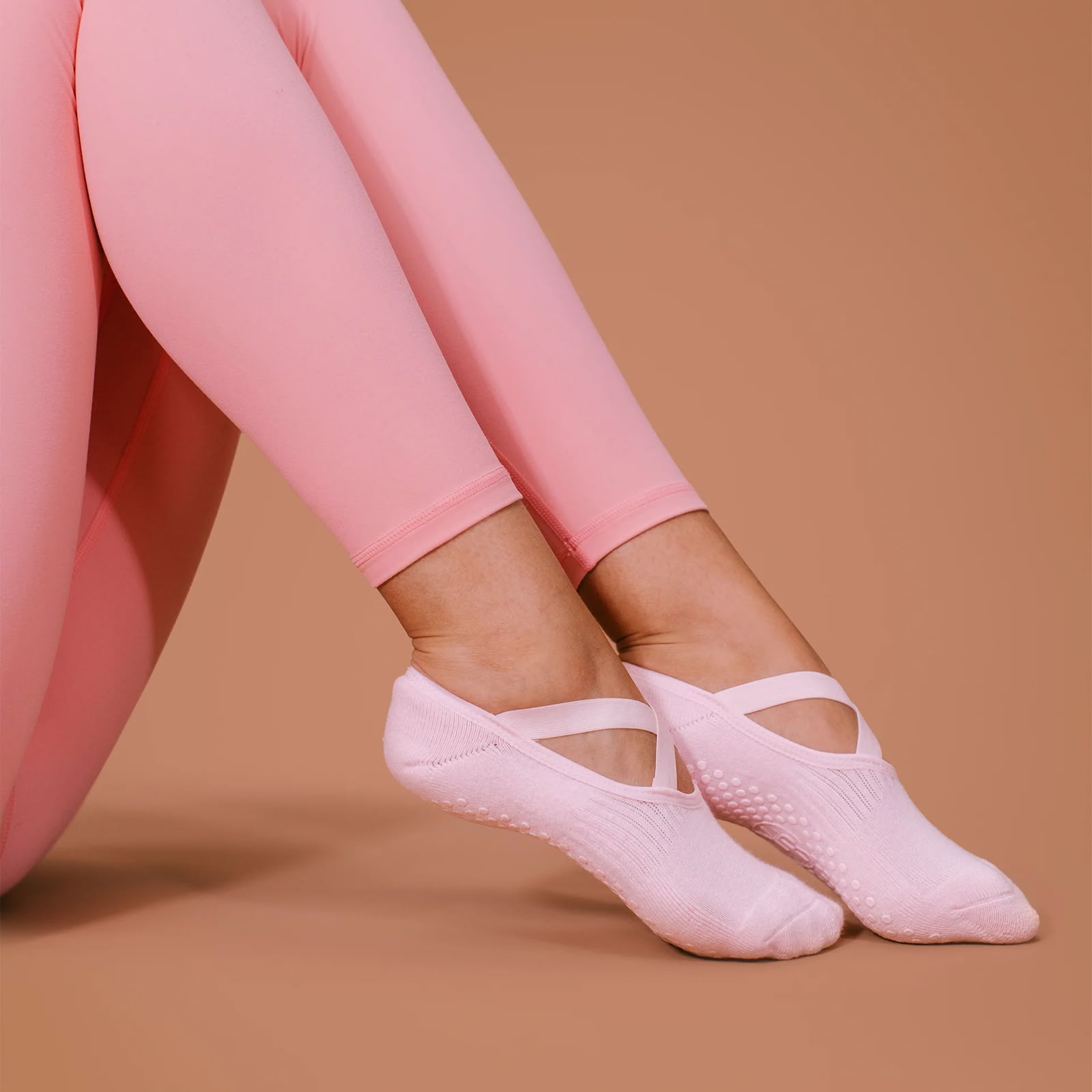 Strength Sync Pilates Grip Socks
